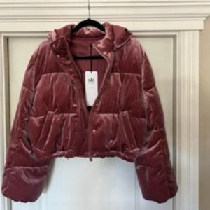 Alo - Velvet Puffer